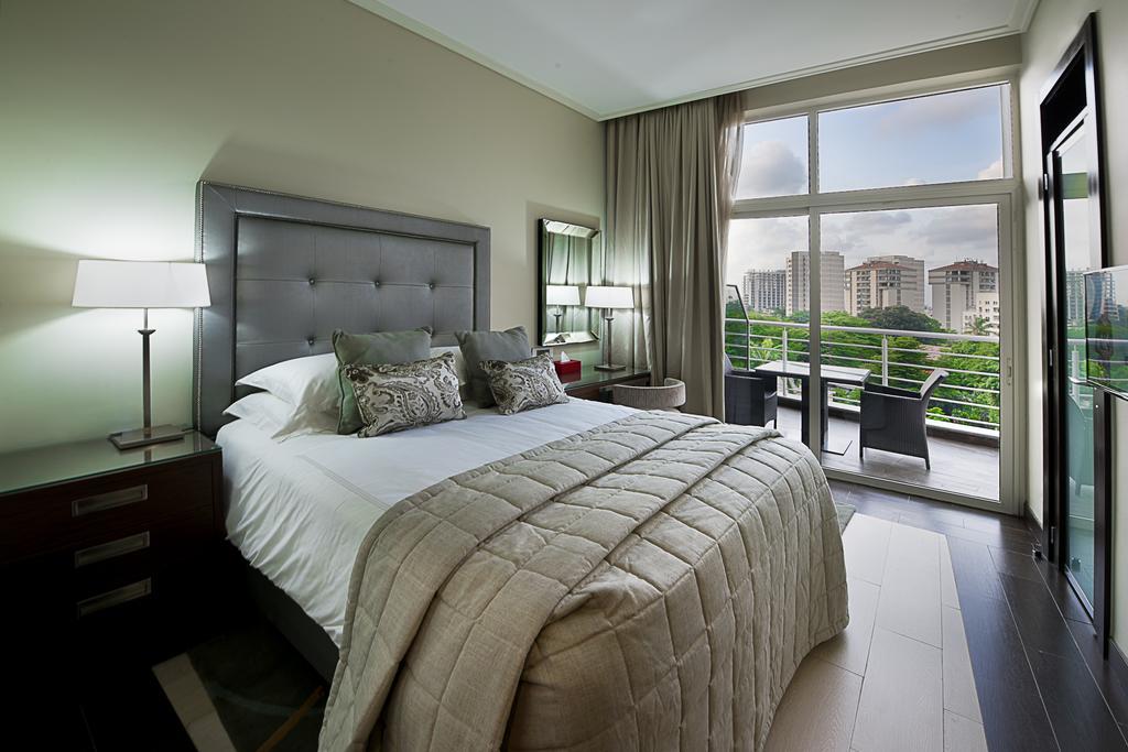 The George Hotel ลากอส ภายนอก รูปภาพ