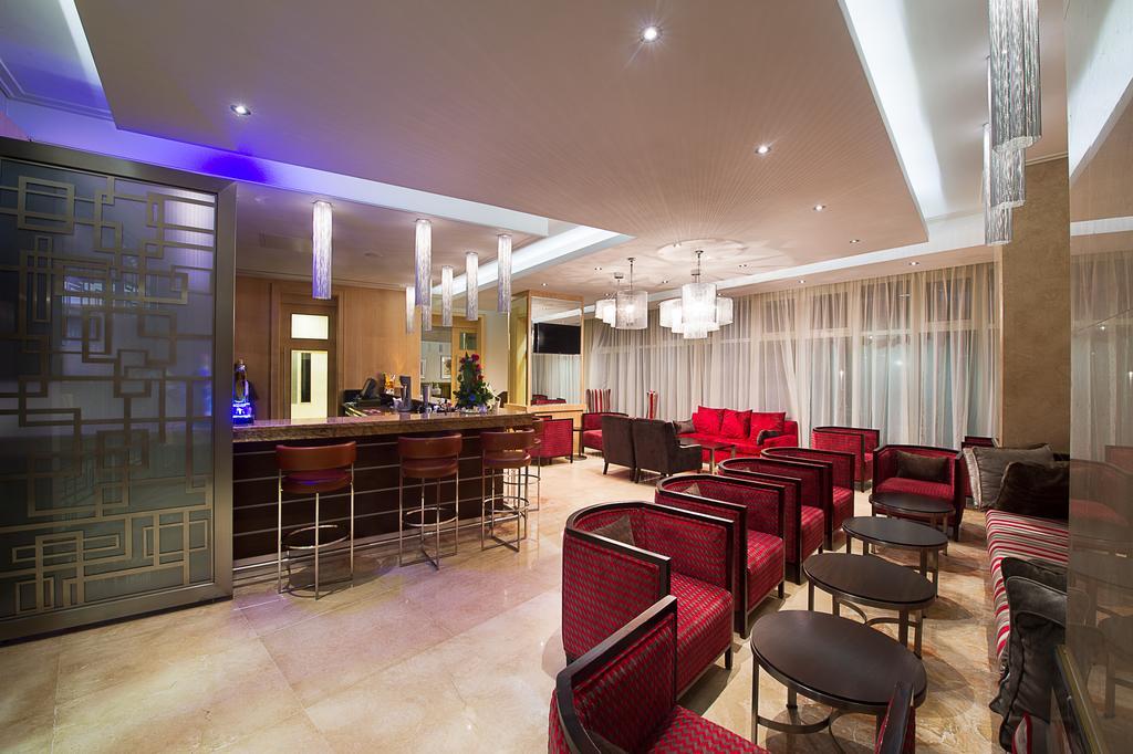 The George Hotel ลากอส ภายนอก รูปภาพ