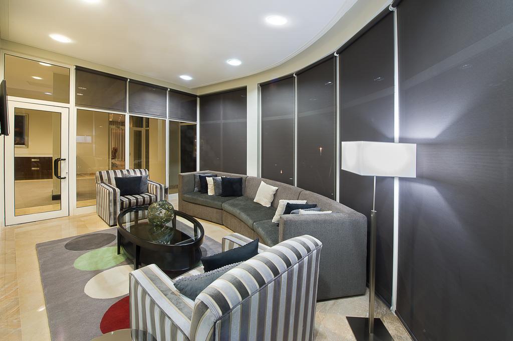 The George Hotel ลากอส ภายนอก รูปภาพ